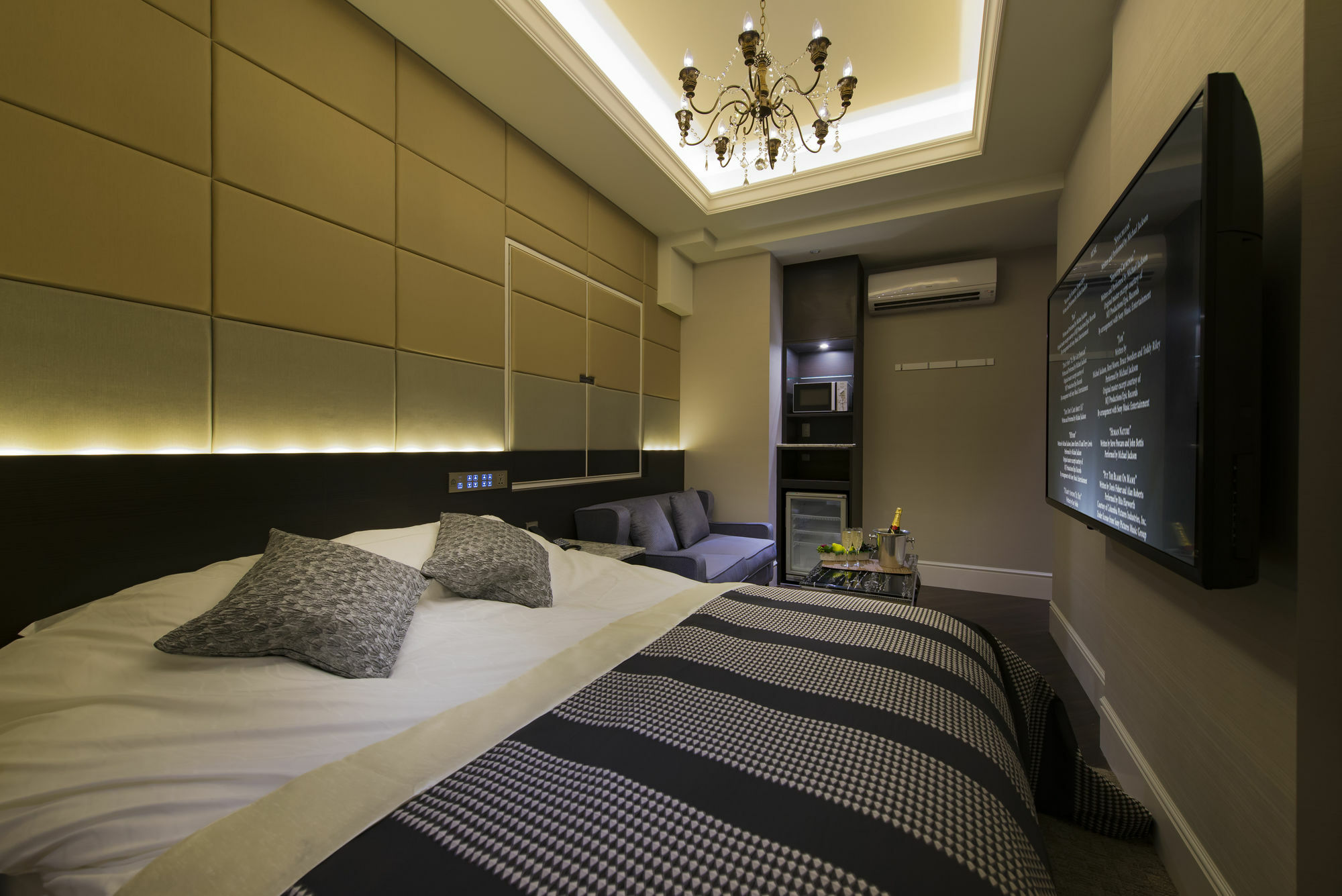 Times (adults Only) Hotell *